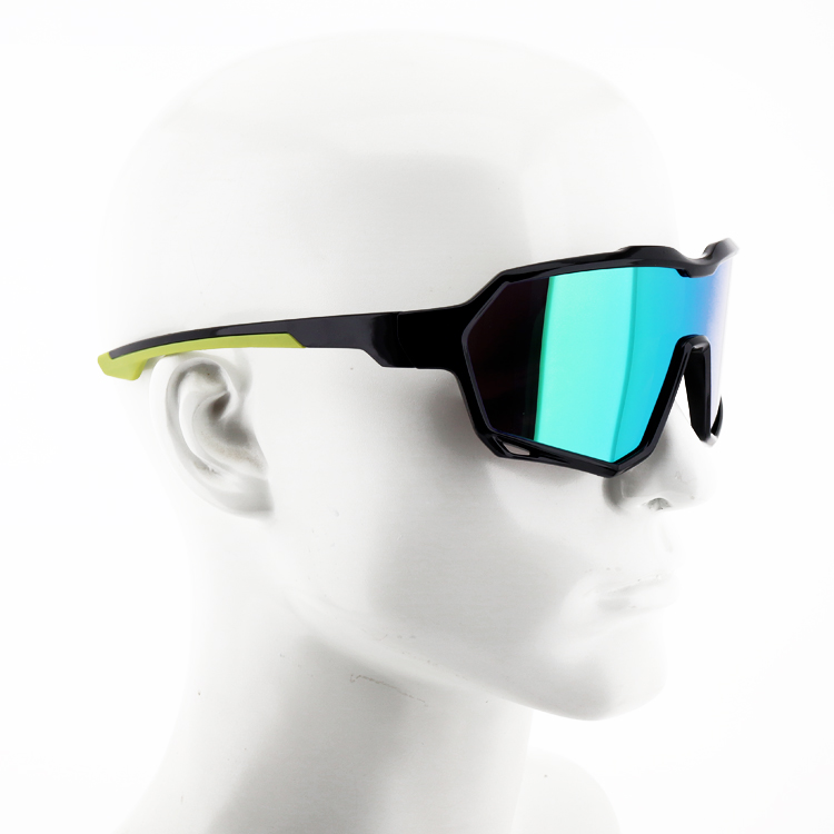 Trendy Big Frame Sports UV Protection Sunglasses Fluorescent green lenses model show.jpg