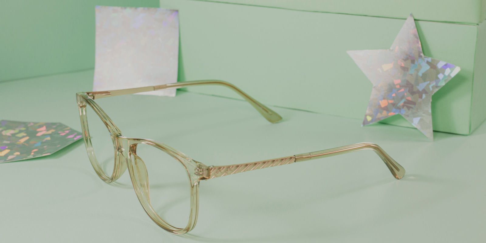 Minimalist Optical Eyeglass Frames Are Taking Over Youth Fashion.jpg