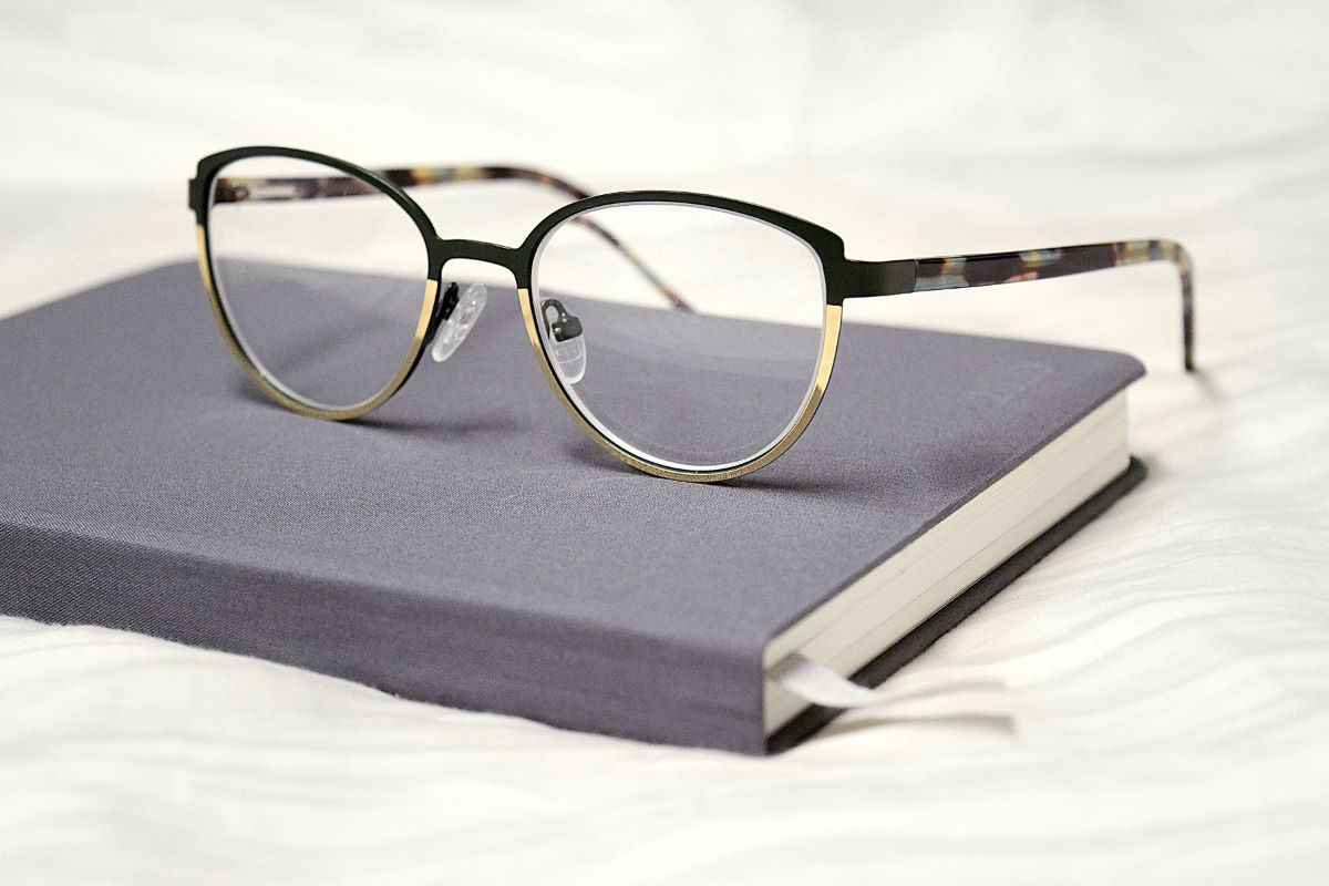 Best Carbon Fiber Optical Frames for Long-Hour Computer Users